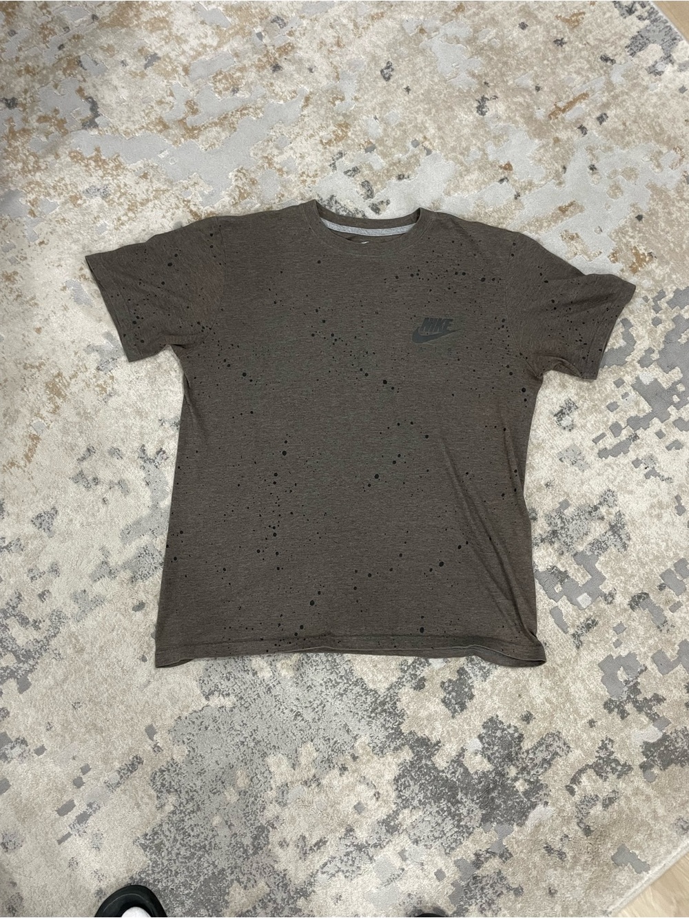 Nike Men’s cement Brown Short-Sleeve Crew Tee